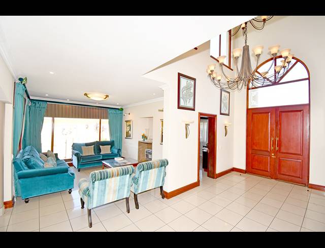 6 BEDROOM HOUSE FOR SALE IN CROWN NORTH